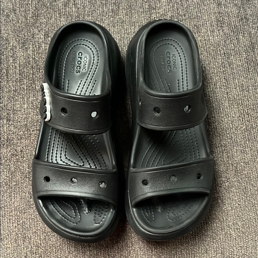 CROCS Classic Mega Crush Sandal Size 10